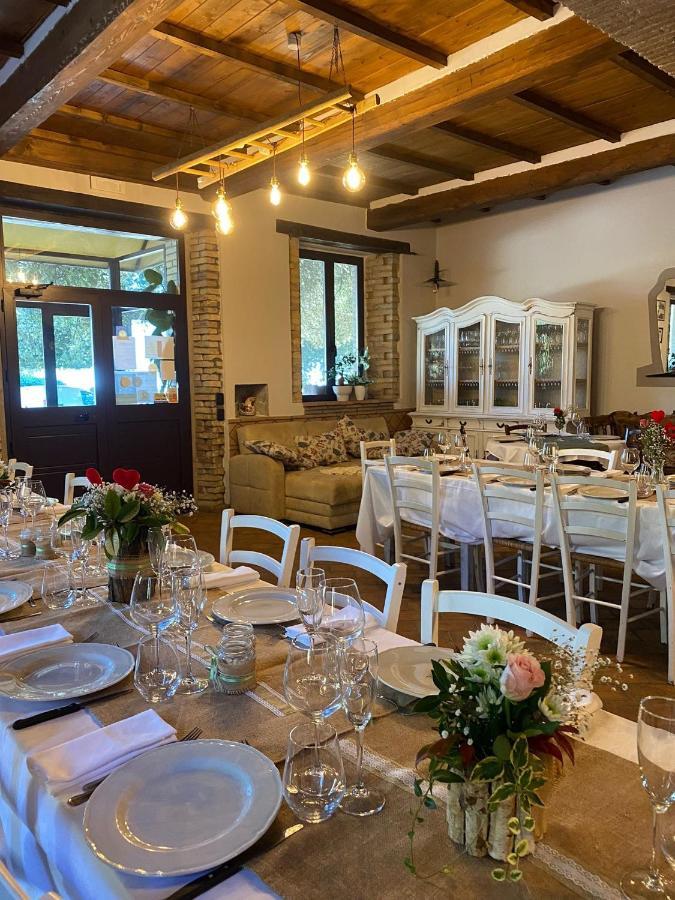 Societa Agricola F.Lli Angelucci Villa Cannara Buitenkant foto