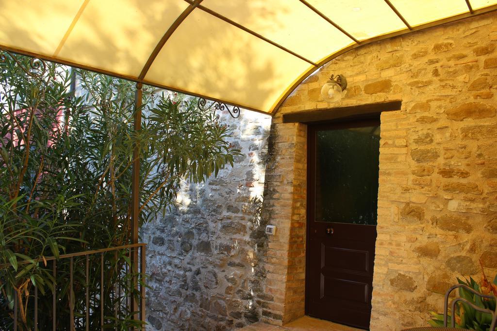 Societa Agricola F.Lli Angelucci Villa Cannara Buitenkant foto