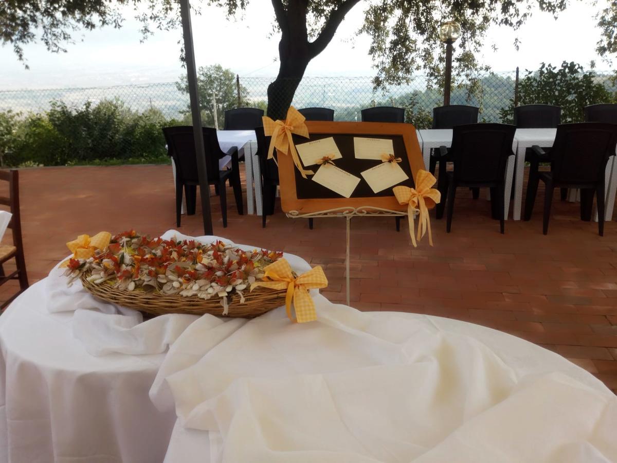 Societa Agricola F.Lli Angelucci Villa Cannara Buitenkant foto