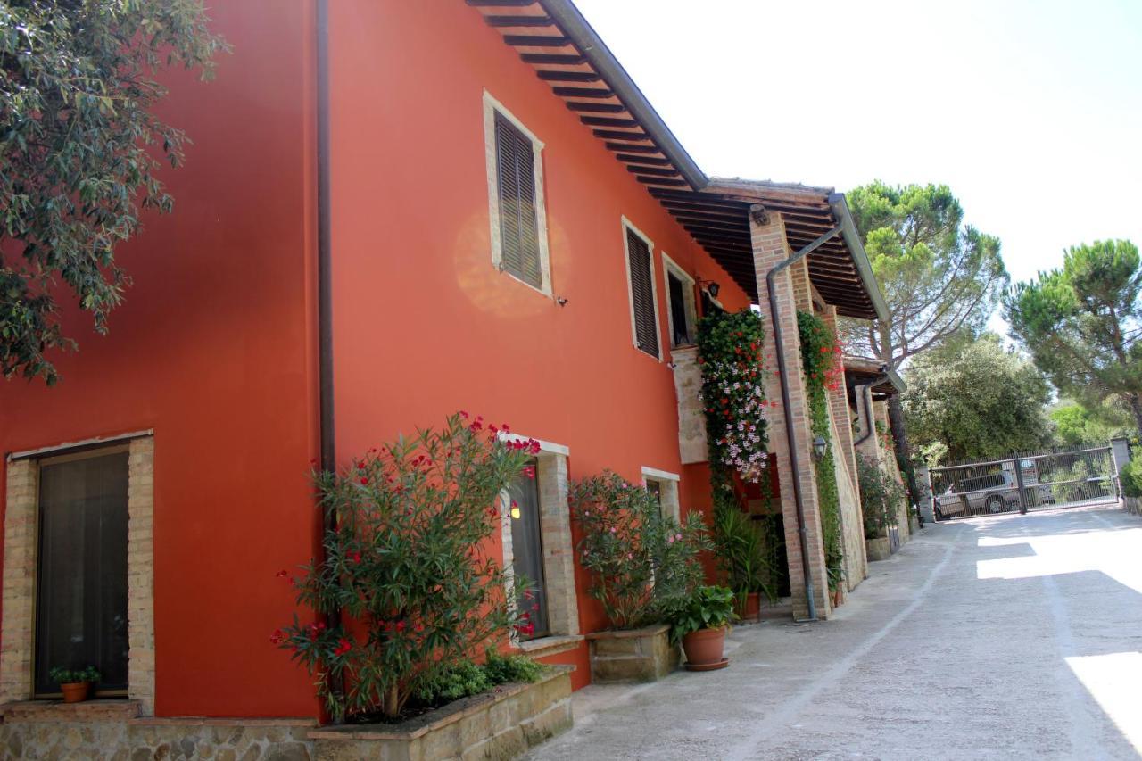 Societa Agricola F.Lli Angelucci Villa Cannara Buitenkant foto